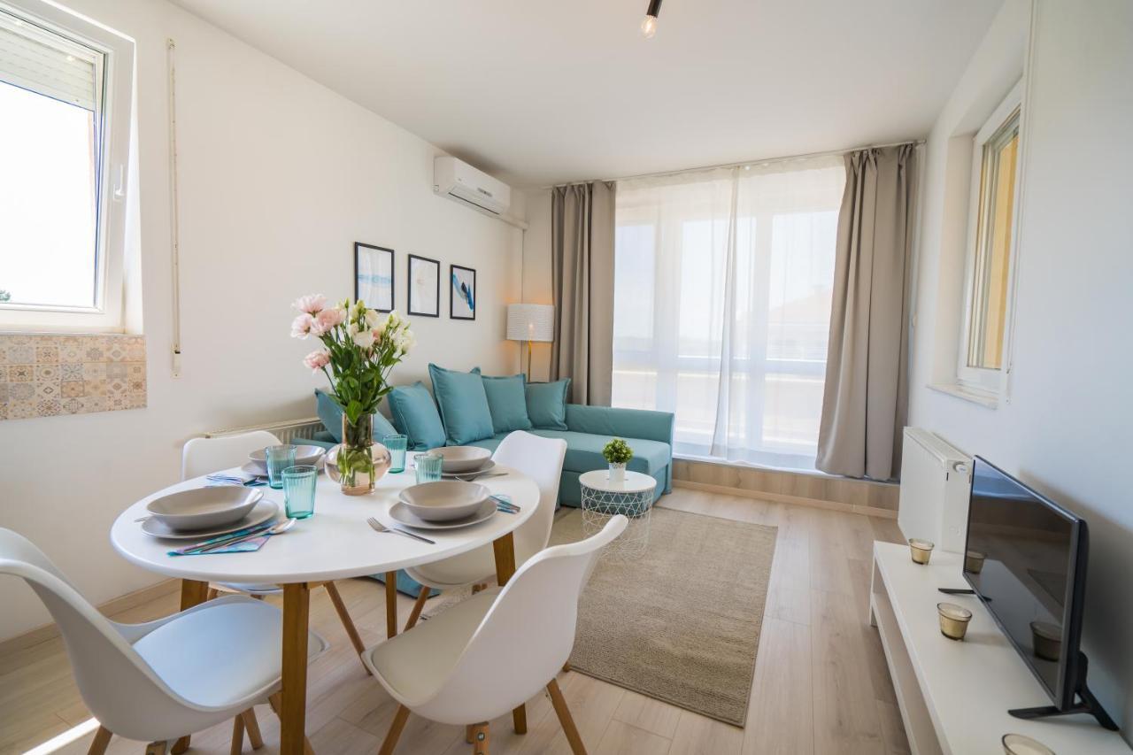 Myflat Golden Coast Panorama Apartment شيوفوك المظهر الخارجي الصورة