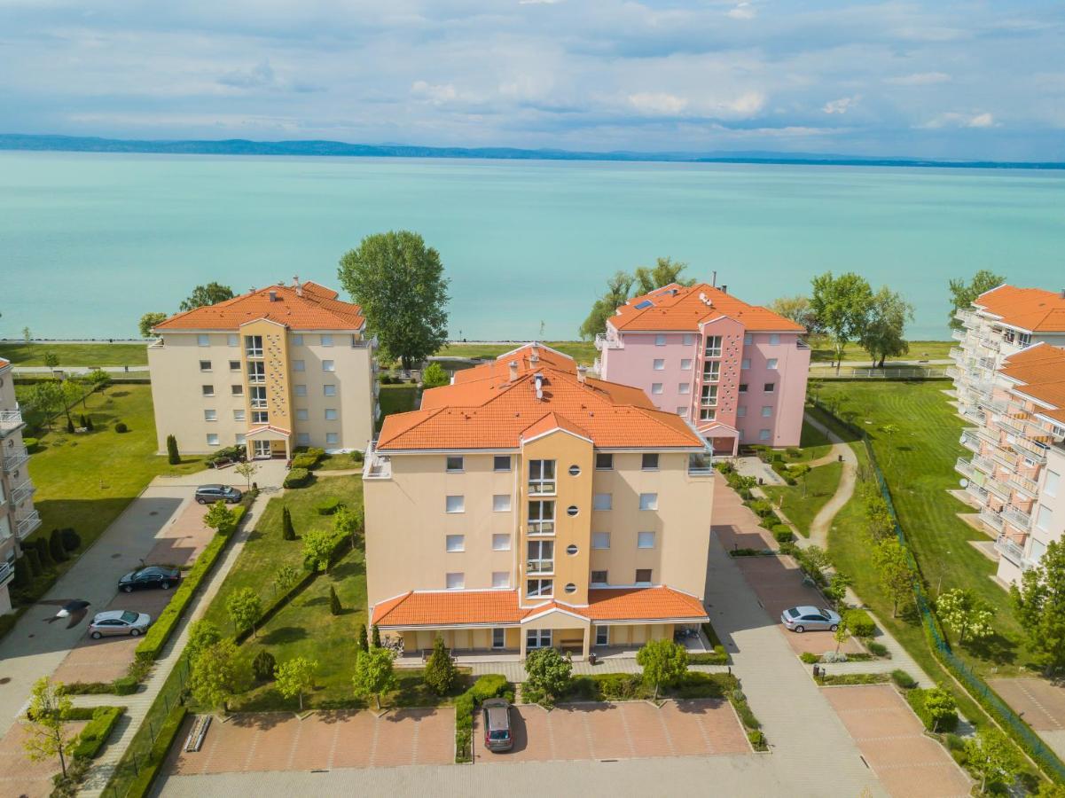 Myflat Golden Coast Panorama Apartment شيوفوك المظهر الخارجي الصورة