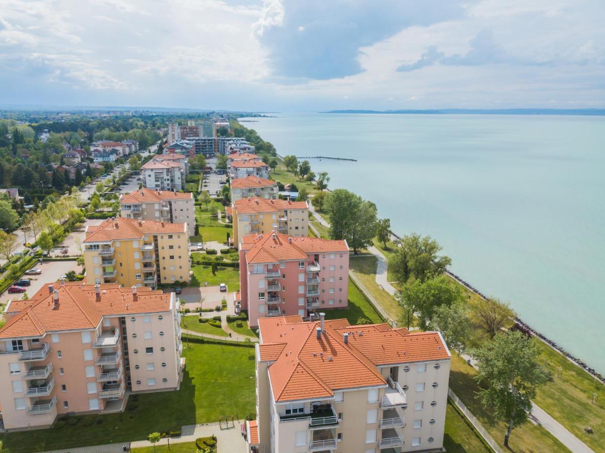 Myflat Golden Coast Panorama Apartment شيوفوك المظهر الخارجي الصورة