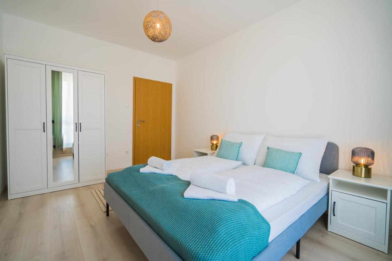 Myflat Golden Coast Panorama Apartment شيوفوك المظهر الخارجي الصورة