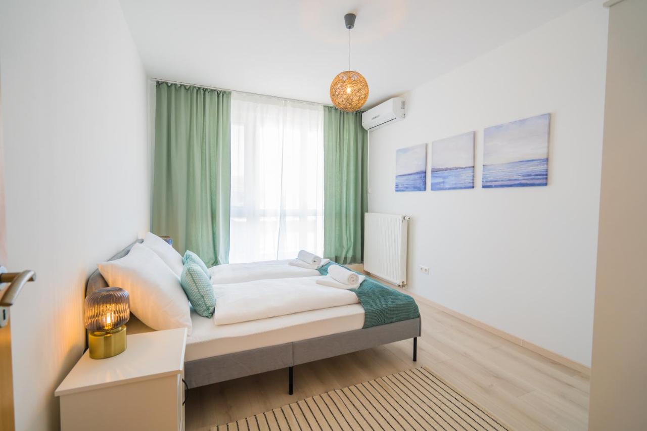 Myflat Golden Coast Panorama Apartment شيوفوك المظهر الخارجي الصورة
