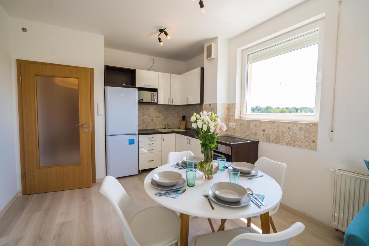 Myflat Golden Coast Panorama Apartment شيوفوك المظهر الخارجي الصورة